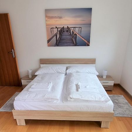Apartmani Sunce I More Premantura Exteriör bild