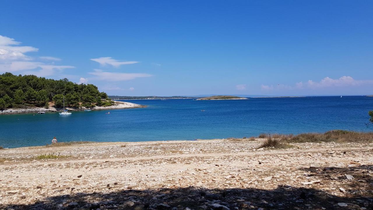 Apartmani Sunce I More Premantura Exteriör bild