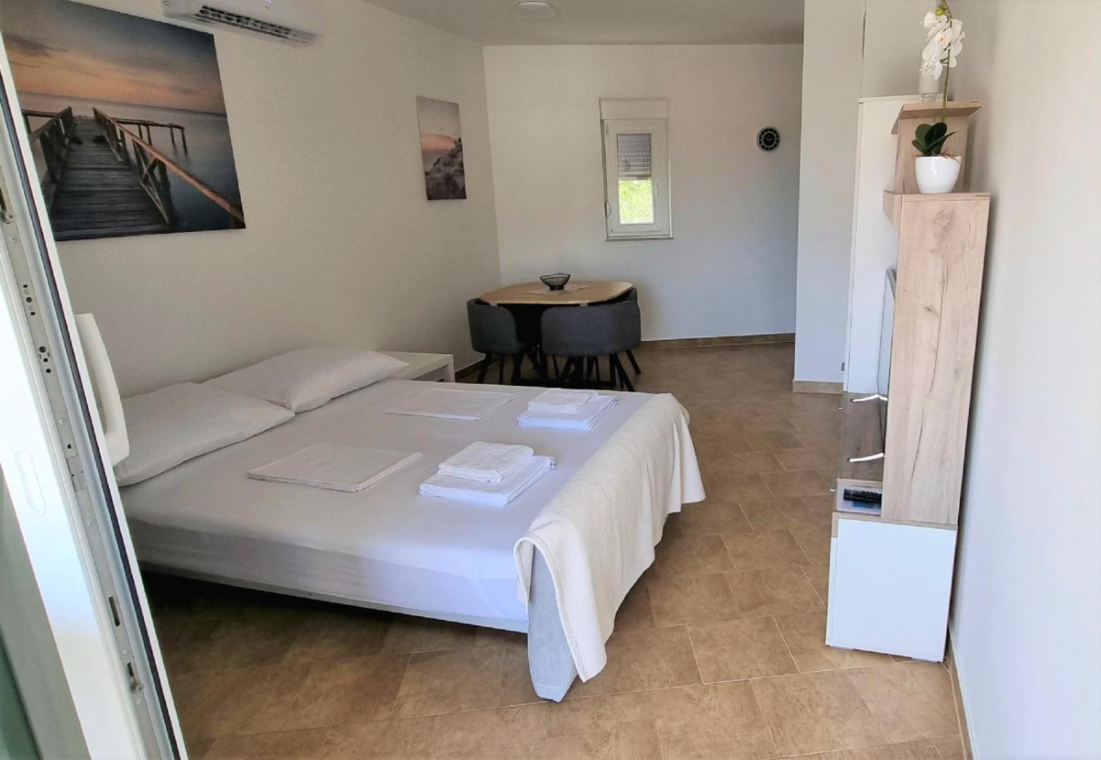 Apartmani Sunce I More Premantura Exteriör bild